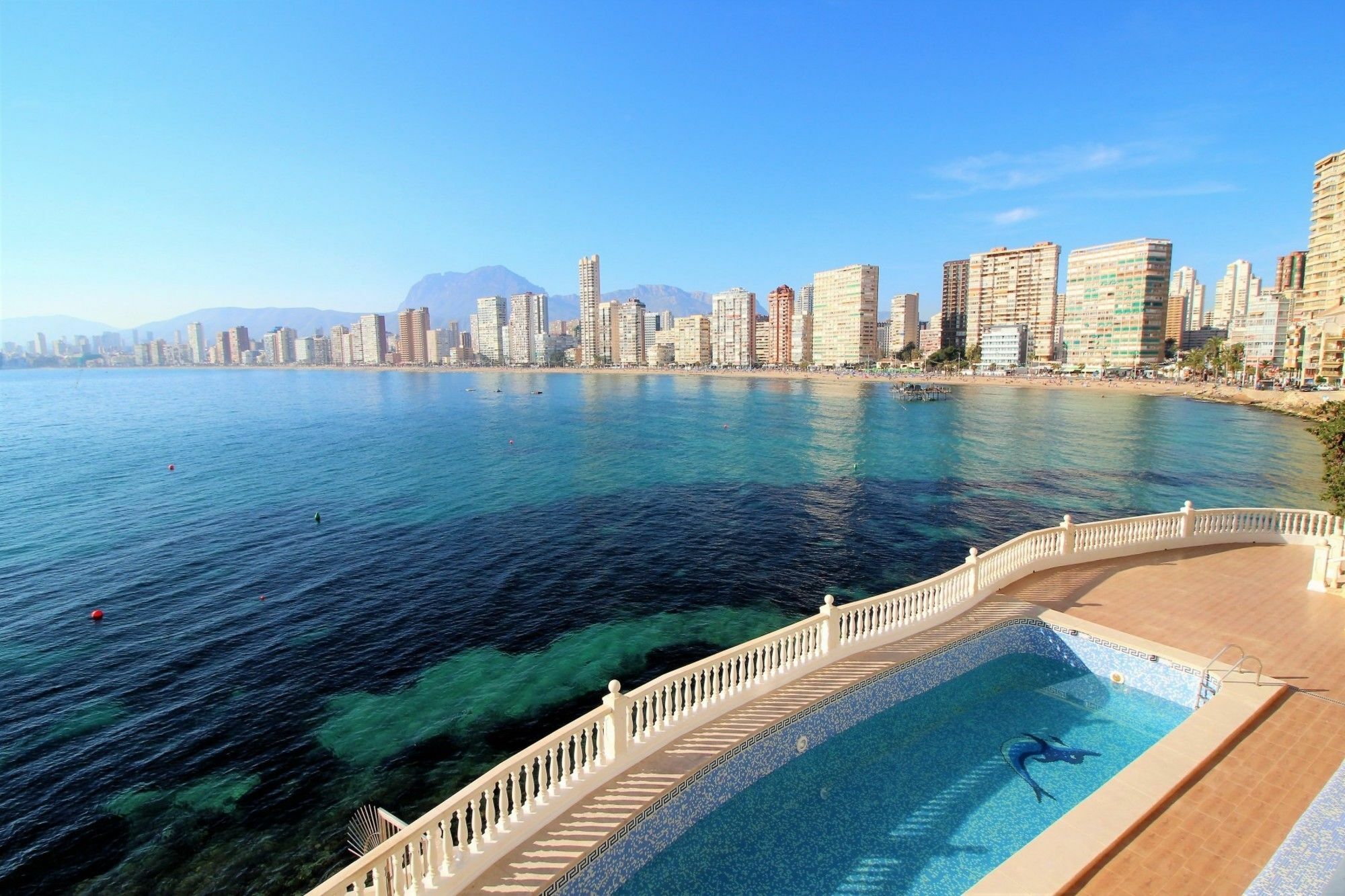 Las Algas 5-1 Benidorm Exterior photo